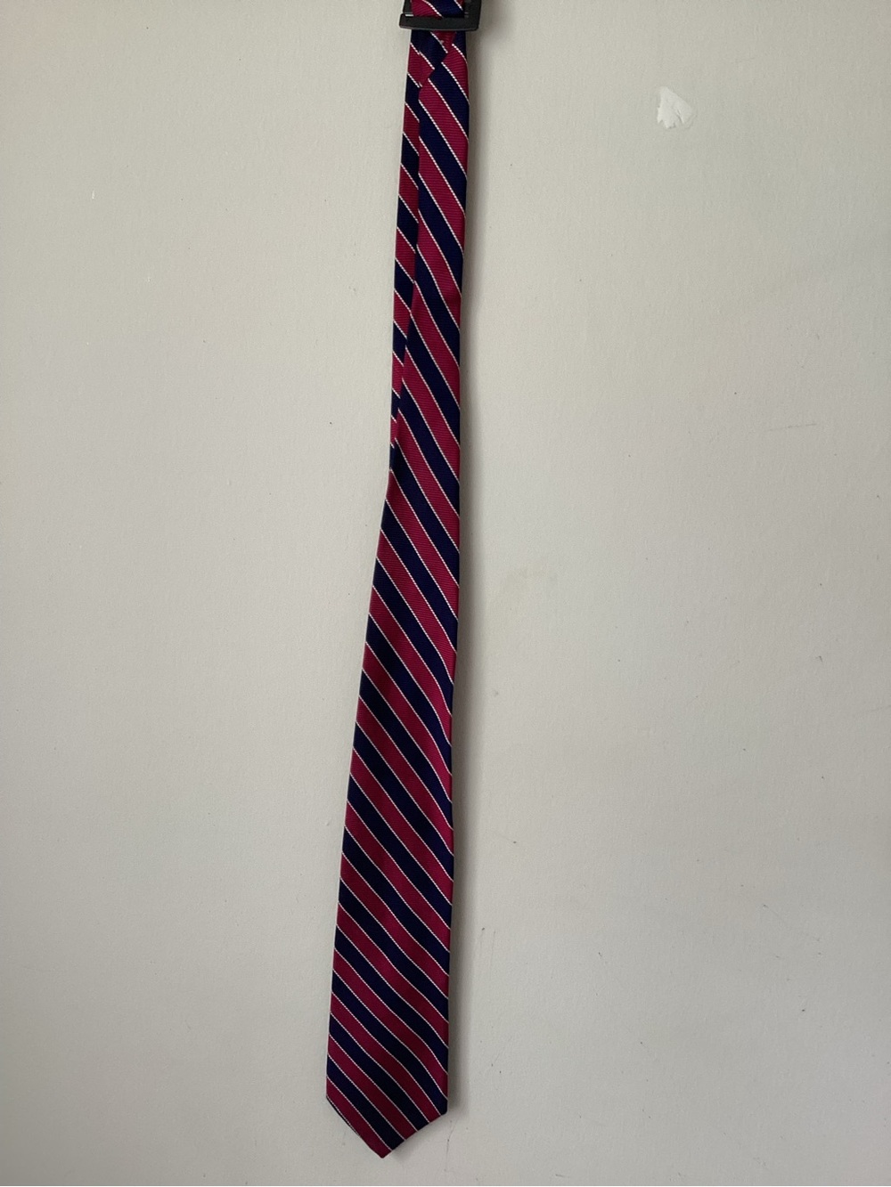 Brooks Brothers Red and Navy Diagonal Stripe Tie